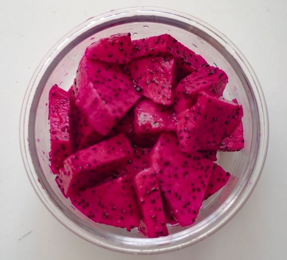 Pitahaya punane e Draakonivili (roosa viljalihaga)